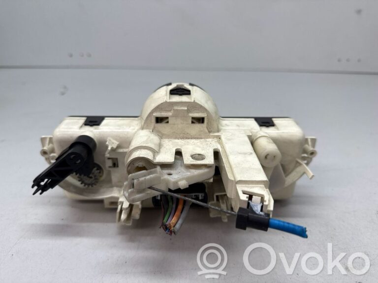 90d2d248cbcc41adde64879e3f35000a-ad3cfee60dfb83fde4282bb937174a7a_climate_control_unit