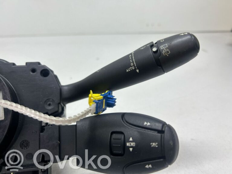 955f603178dc9985e519df73dadcad3c-3702090101edda18a381852c6f075306_wiper_turn_signal_indicator_stalk_switch
