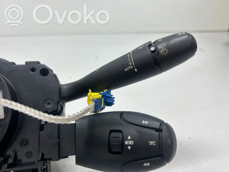 955f603178dc9985e519df73dadcad3c-3702090101edda18a381852c6f075306_wiper_turn_signal_indicator_stalk_switch