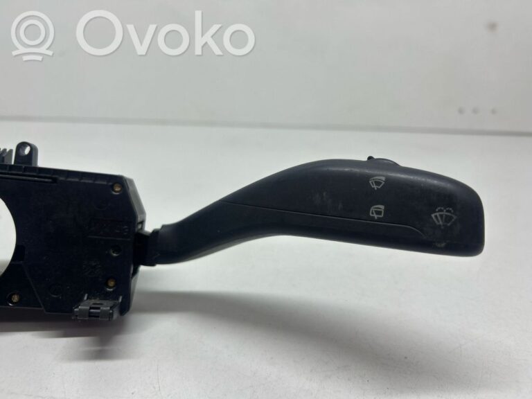 956d79936815d9c821403bb08020bf2e-9e6454efc9bc687942775b3be7f3fc8f_wiper_turn_signal_indicator_stalk_switch