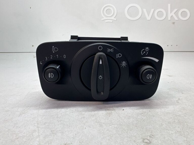96f5b21cc0d483209a33654bf92e53ce-fc21e7ab5d8365d26934a607fd27b5a2_light_switch