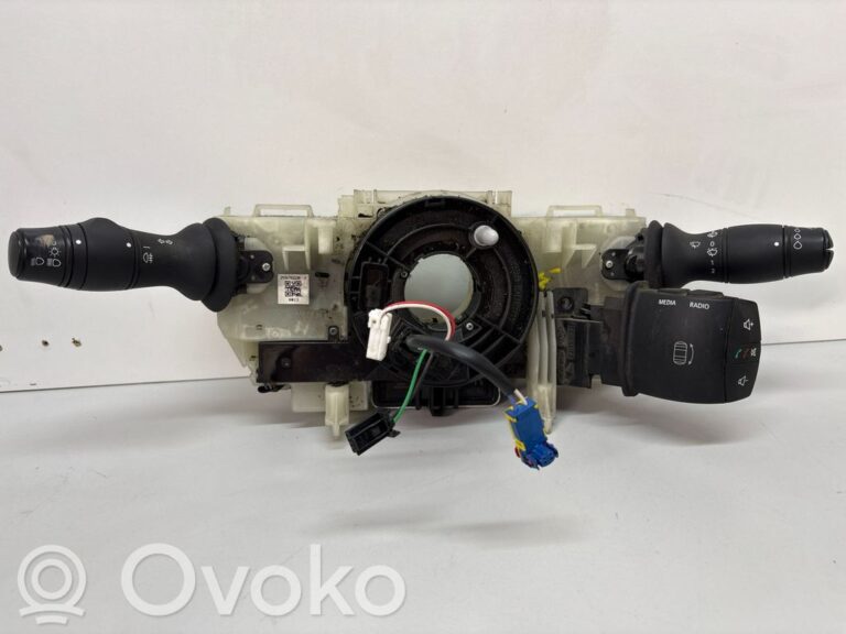 9763c68cd801175047a7ee5ce2fa9826-56137b3f343b42e5a701e4b304c67c3e_wiper_turn_signal_indicator_stalk_switch