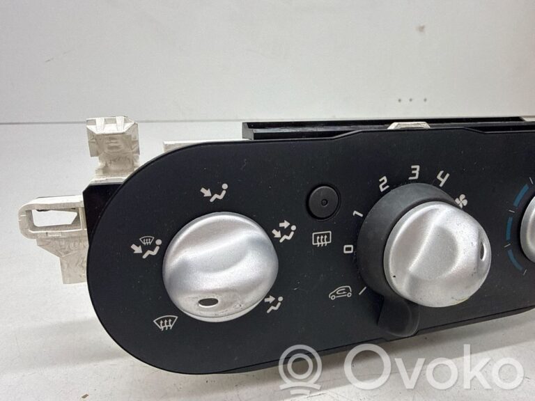 9768f0d75fcdce1bb5e1c9a9ba212db6-28681bf7d23a52aa7209bb4adadbfb84_climate_control_unit