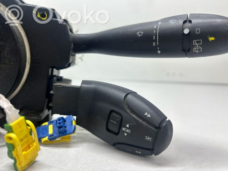 9787a4d3e769302deea0ee3b22fa7d48-9e9060dc4296075892791e5dd8729b8d_wiper_turn_signal_indicator_stalk_switch