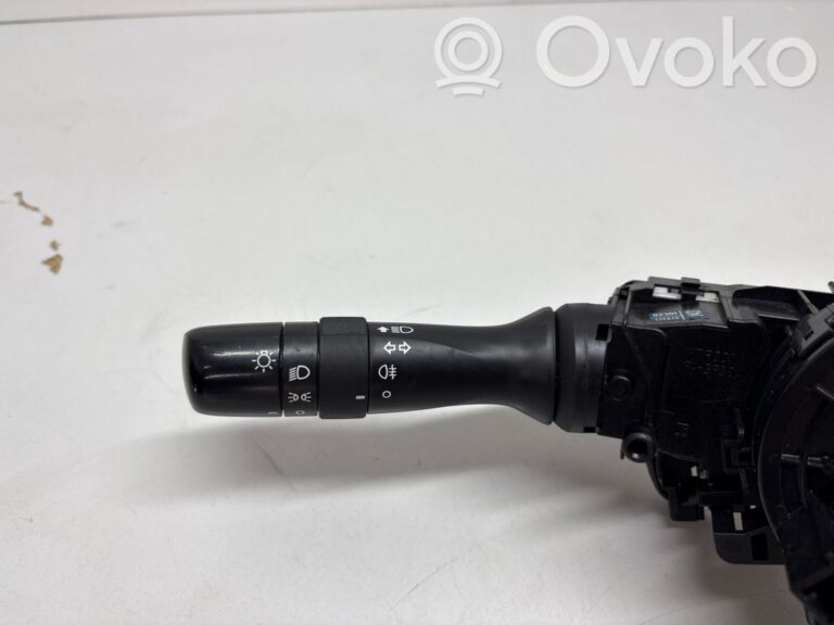 97f194bb92d1c697ea4558b226d65698-0430b14fa925625c0e2ccdfe60c6e627_wiper_turn_signal_indicator_stalk_switch