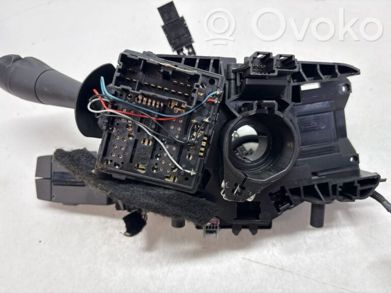 9b6f0e1bf8e440123c3b29137d56aee0-1a167460c06e7f41f60fa419ae6f3061_wiper_control_stalk