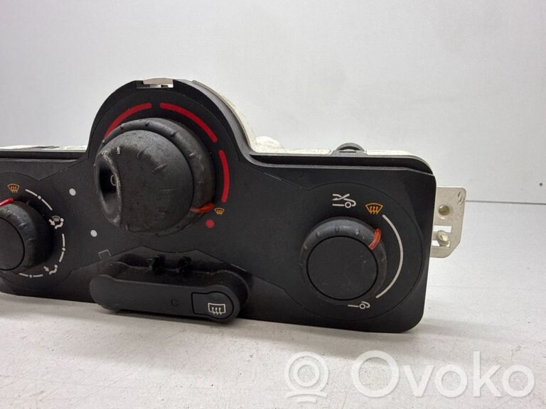 9c161f16466afe3c9fbeef395e503afd-cd6dc8aa18ea3fbf8470f1746d6d8cd8_climate_control_unit