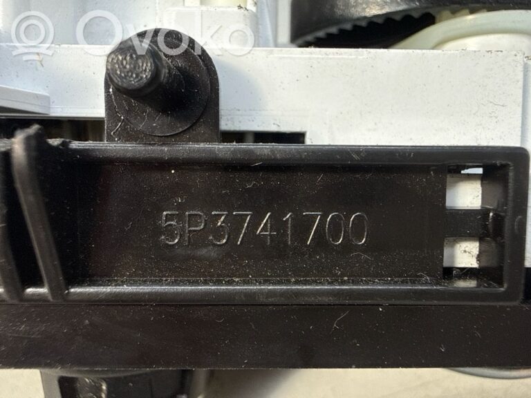 9ca98a73710a490fc6f147065939e330-8d34083af1bb6a70f377ce89c06abdee_climate_control_unit