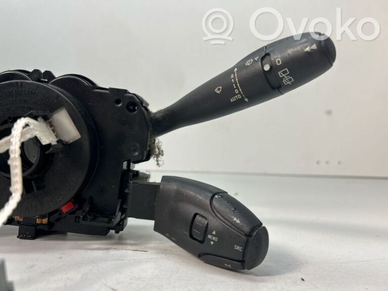 9d18181511ab124da9685cee8559cf4c-1c3843f0d1cfb47bc03a5a81ab36ba1f_light_switch