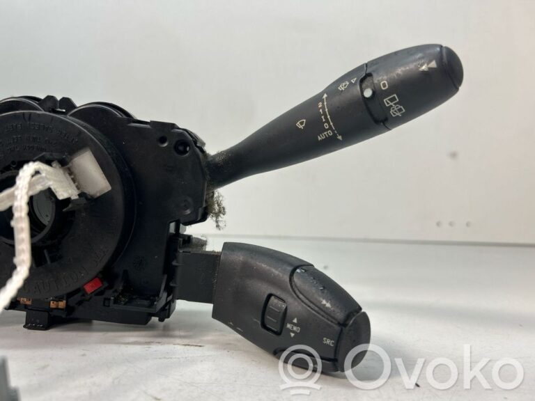 9d18181511ab124da9685cee8559cf4c-1c3843f0d1cfb47bc03a5a81ab36ba1f_light_switch