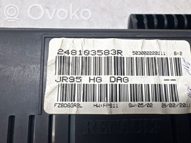 9d9b0ed0cdf21194ba60e9b4af05d782-699d96921914a13dfff4ed975492463c_speedometer__instrument_cluster_