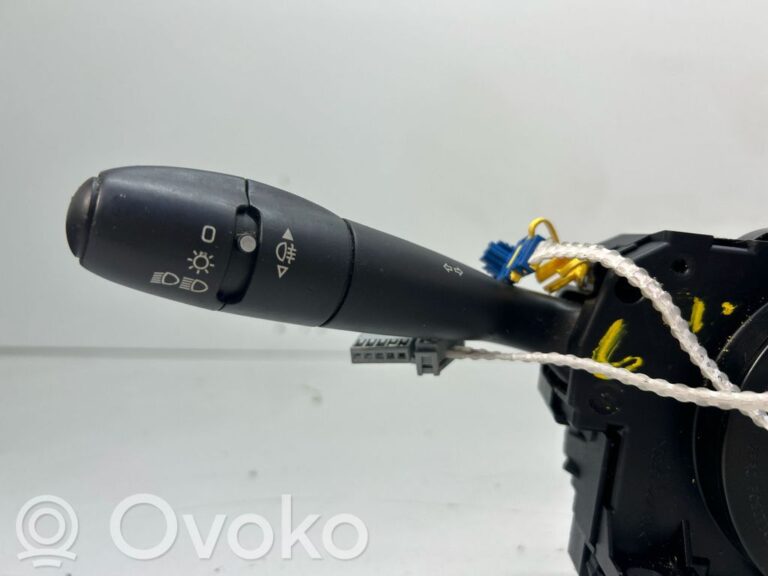 9f3d1ad70d1844fff9c27dcbef27afc1-8bec3d2f6e9502e5cbd1914b8d6b8959_light_switch