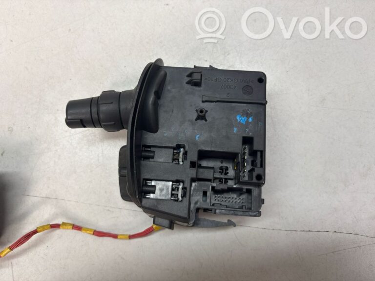 9f401e6f1defd1fdaf0a1e40c0d48d64-885cd27c84e66d3bc6830fa597e9bdc4_wiper_control_stalk