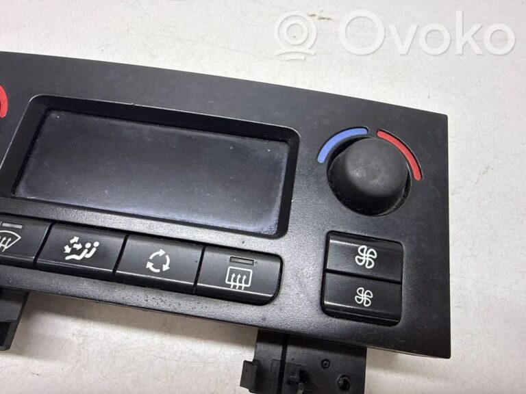 a381d6e5b5b1c58d3e74c102c814ec45-ab0536cb0a597a7ca6013f97bc3d2ef4_climate_control_unit