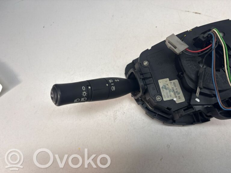 a51cffde8d308c6b86f58c7e132e5394-570f24c8f3181d58d364242d26b2e53c_front_door_exterior_handle