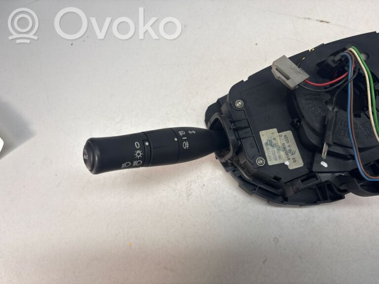 a51cffde8d308c6b86f58c7e132e5394-570f24c8f3181d58d364242d26b2e53c_front_door_exterior_handle