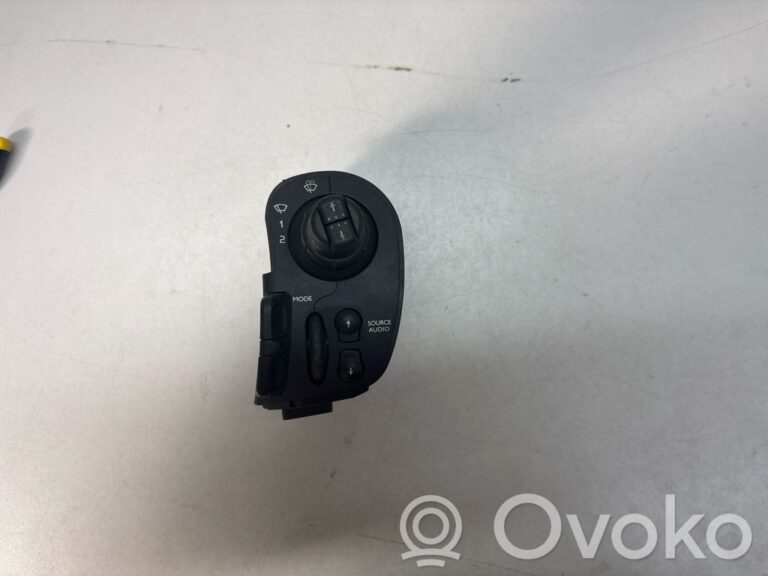 a60163e2810e99b4188cf850dbc98fdc-4e95cda26e3e40d09fbcc3b3d7a19d57_wiper_control_stalk