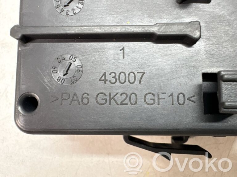 a65a5be1cd3fcc686124172048d49afd-1ad483f86249cdab8d46d9bb34f91a1c_wiper_control_stalk