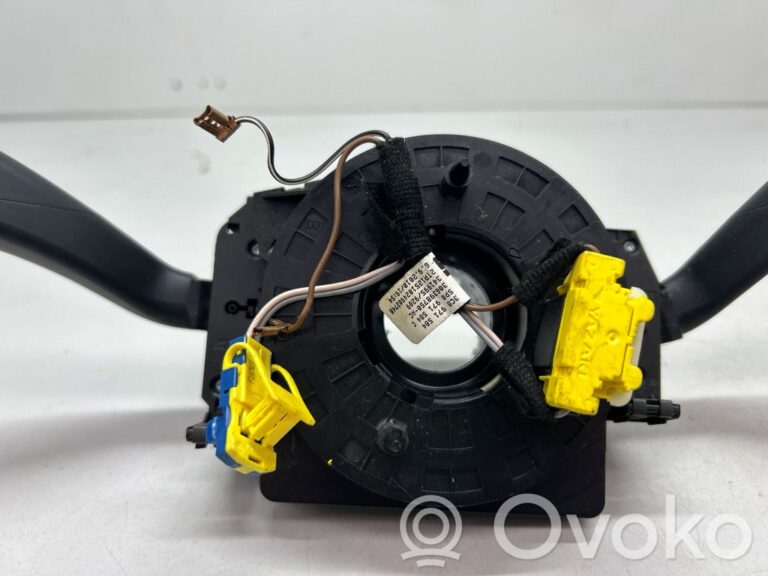 a6f49a947dbd7afdf332d7021c590ff3-volkswagen_polo_v_6r_wiper_turn_signal_indicator_stalk_switch
