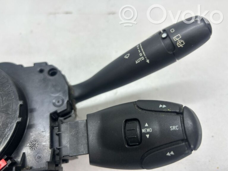a7a647f1e457ef348e8505f7730d3f9c-ad5797704764b1db2bdd9f1fe04a1aa9_light_switch