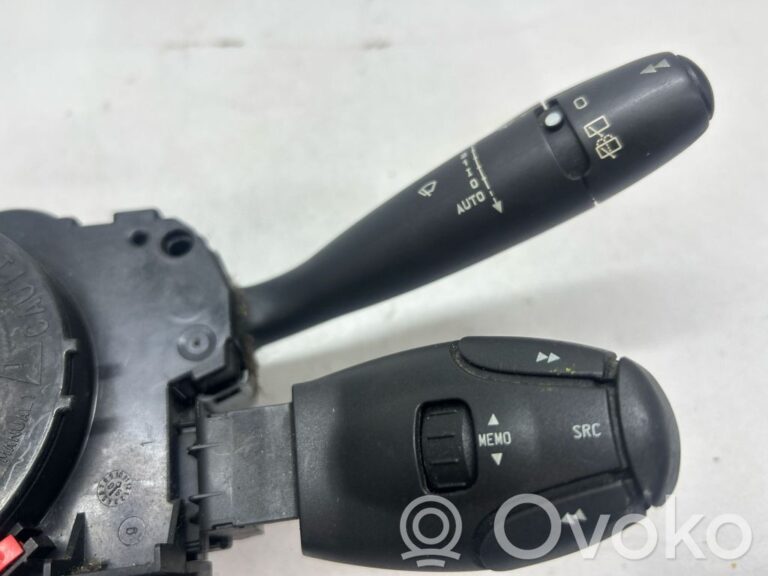 a7a647f1e457ef348e8505f7730d3f9c-ad5797704764b1db2bdd9f1fe04a1aa9_light_switch