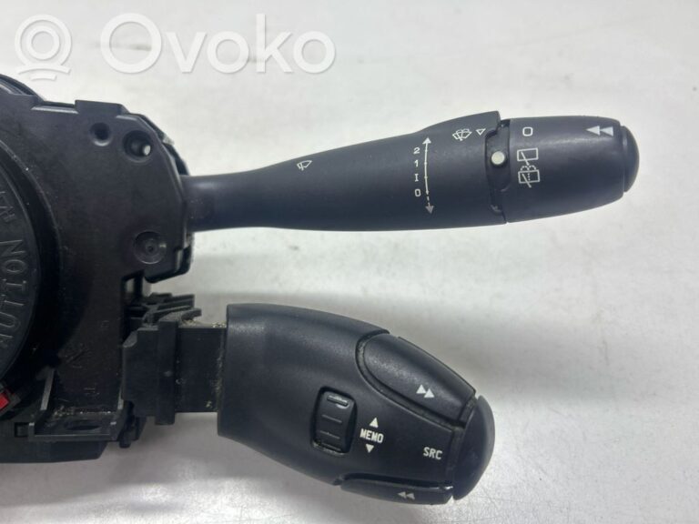 a84c2586142dd52f7ec5563d0c133bdc-7a0abb2e3683ba1cdf5ed206dce5481a_wiper_turn_signal_indicator_stalk_switch