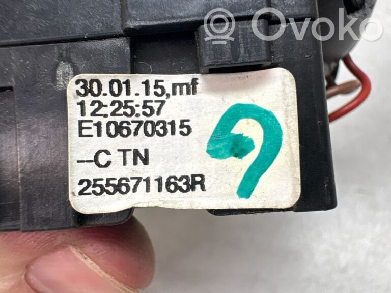 aa9c6b21d0364c641f8f73b8b6032885-2152fa40eec6e9f21f575325442a3fb5_wiper_control_stalk