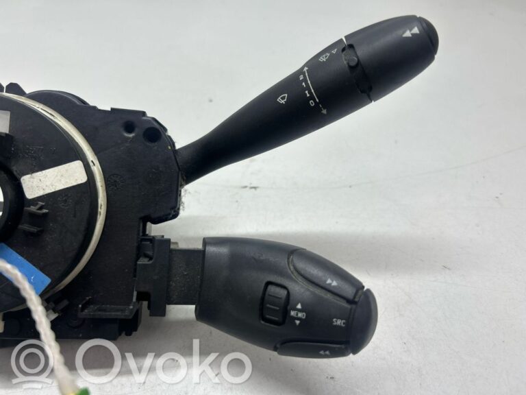 abccd41db9673a63040fc02724625e5f-e0fb4e3749ec07766da6aacfa639386b_light_switch