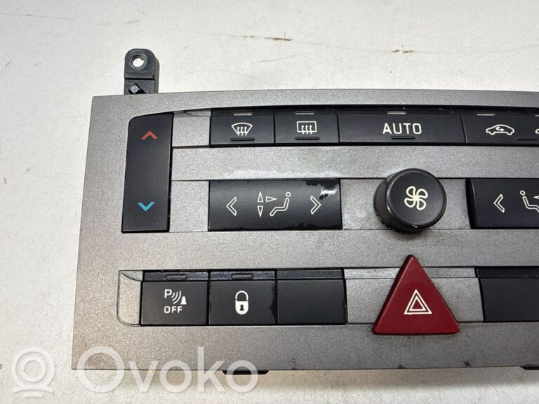 ac22d31ec1dcfbbbe559857b6390c222-db674127b2fb48cc5a92da4416680c88_climate_control_unit
