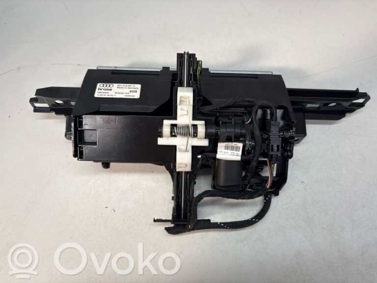 ac2ec1d632928e086b4545232dab7d9b-d707f860b039e900bf757954af2217b7_screen_display_small_screen