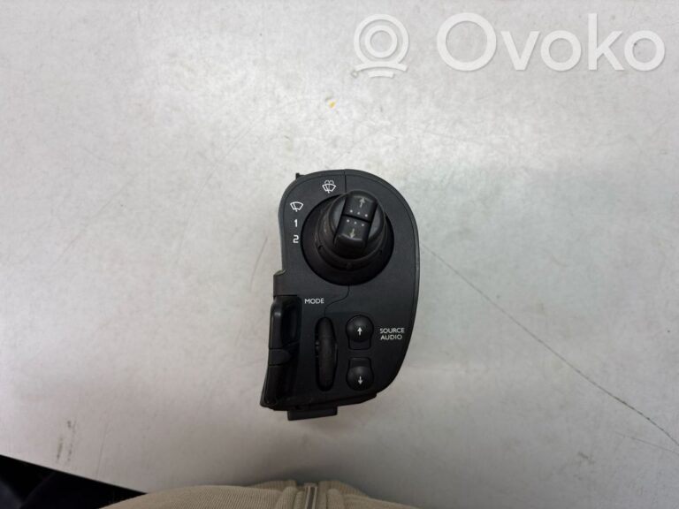 ad415a86fe212fa4d82d93fd2288a7dd-cc6c47ad7a829d199178072cc746f490_wiper_control_stalk