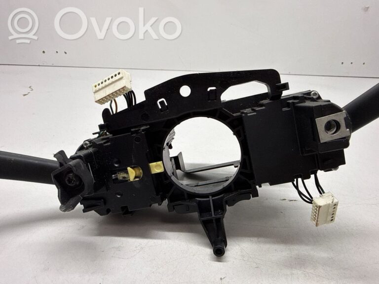 ad9b03c2a9ed9e55f4eaa5609d4fdcac-40bec21b8380ae621609bd5e878e7000_wiper_turn_signal_indicator_stalk_switch