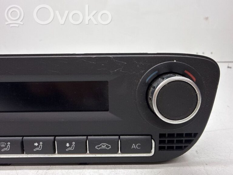 b2c7fedfcf8bdeebe669ccf9aa67d31d-8f2c02eba08b0077313b4e3f1e5b0101_climate_control_unit