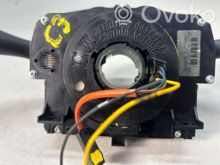 b346f2297ec7c2405ad2ec6862d9272c-3bfff5a1205778b7739ca244653bd690_wiper_turn_signal_indicator_stalk_switch