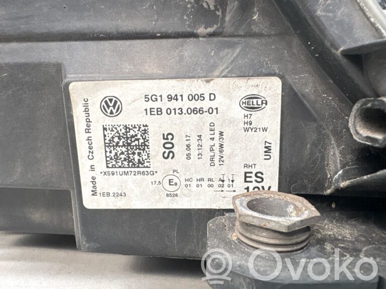 b412d297a58765e92cf47cb1ded2e50e-2c2d3ff9cf6cddf18cad753d691eea2f_headlight_headlamp