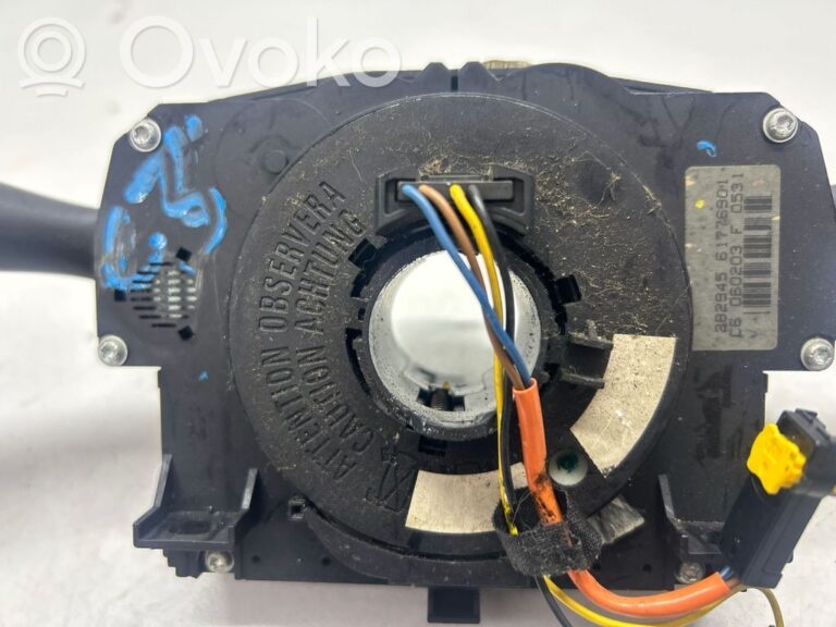 b65ae15b6f1d2f566c3ce177bacea0e6-f2b58d6a298f9b7663af1f3240c55b48_light_switch