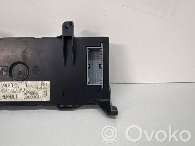 b6f6bf08c1ee046c09329af815199c3c-7cfb54bc9a58321a341c98af18db9f70_climate_control_unit