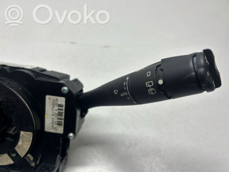 b7bd702d214e41a802db0a6754e5012c-ab75cbd4c880796bff309f05067c0042_light_switch