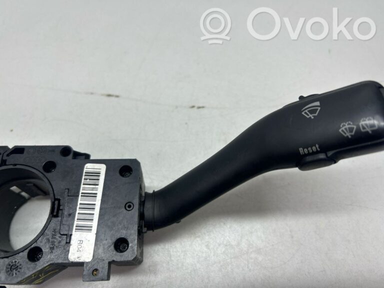 b9fbb92c10dc7daeed3e446ec1a511ac-622de111946e99693ba77bdf1ecff85c_wiper_turn_signal_indicator_stalk_switch