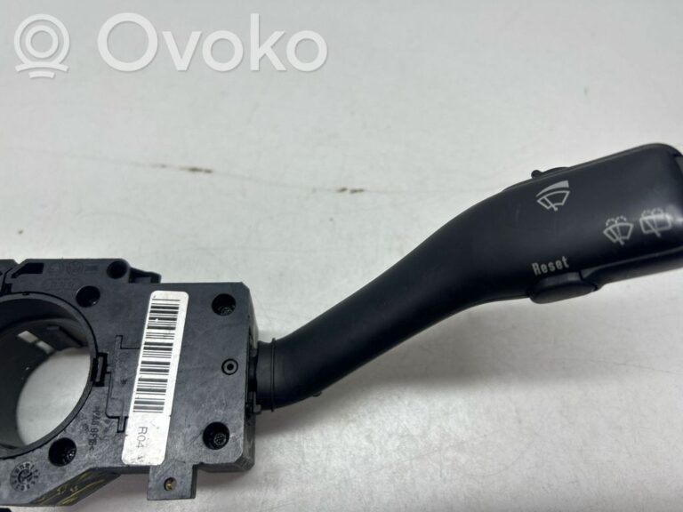 b9fbb92c10dc7daeed3e446ec1a511ac-622de111946e99693ba77bdf1ecff85c_wiper_turn_signal_indicator_stalk_switch