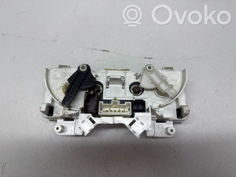 b9fcada4fcd0ba3c11bff778f2e60567-c67538103c85201b4152b868869bfaad_climate_control_unit