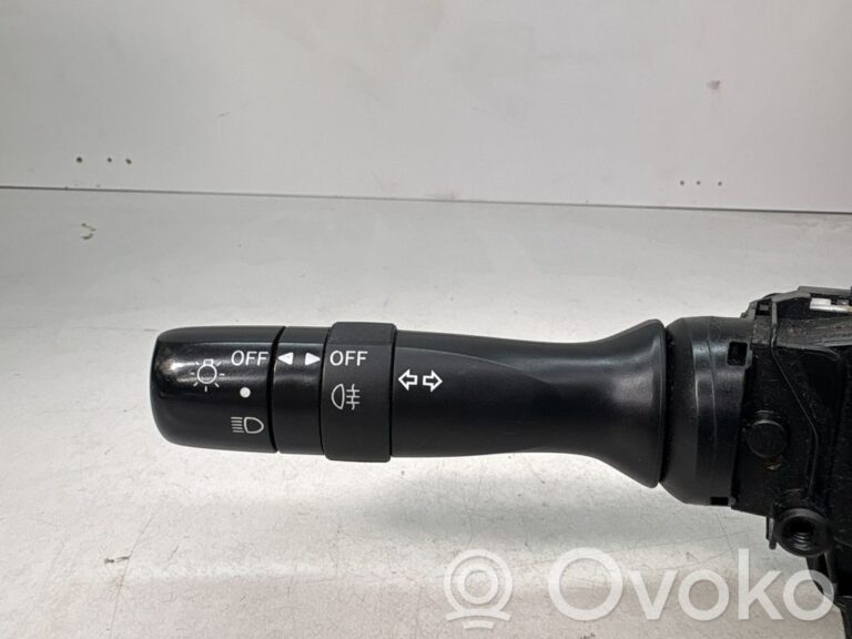 ba7b7c740391ab6a6812efcdbad1f3fc-dec70ba1bcd27871d8d0e48b4c02413e_wiper_control_stalk