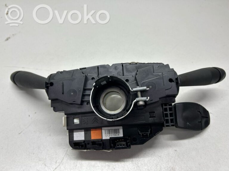 babae6823b148b8adc8056e5cd0baff4-6e2ba63a78607915a7e58dcd3dae5c64_wiper_turn_signal_indicator_stalk_switch