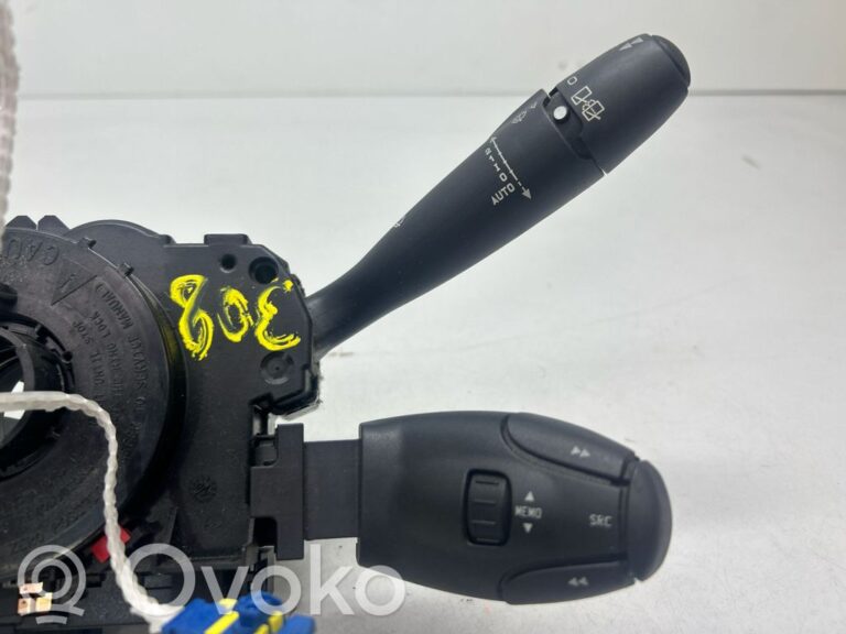bc4de837bea01d7ea4b9bd8f06b1d887-d5d5f0c95ad1933f48584e911cb9c8f7_light_switch
