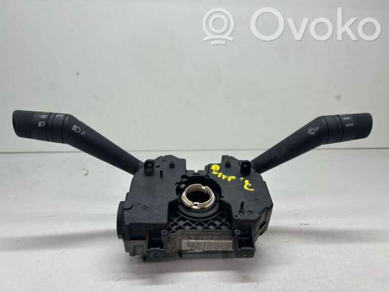 bc7311d4220b01166722f476405c952d-96479960b08561e7571e44e46601f8fa_light_switch