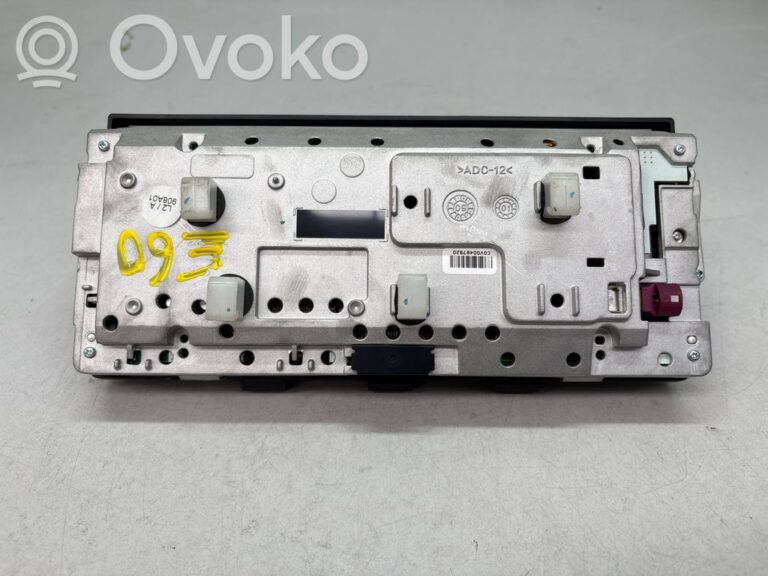 bc83ae4acc9756c40a2c454c36a03f92-ca8f4396868f6effa683912ce1a63bff_screen_display_small_screen