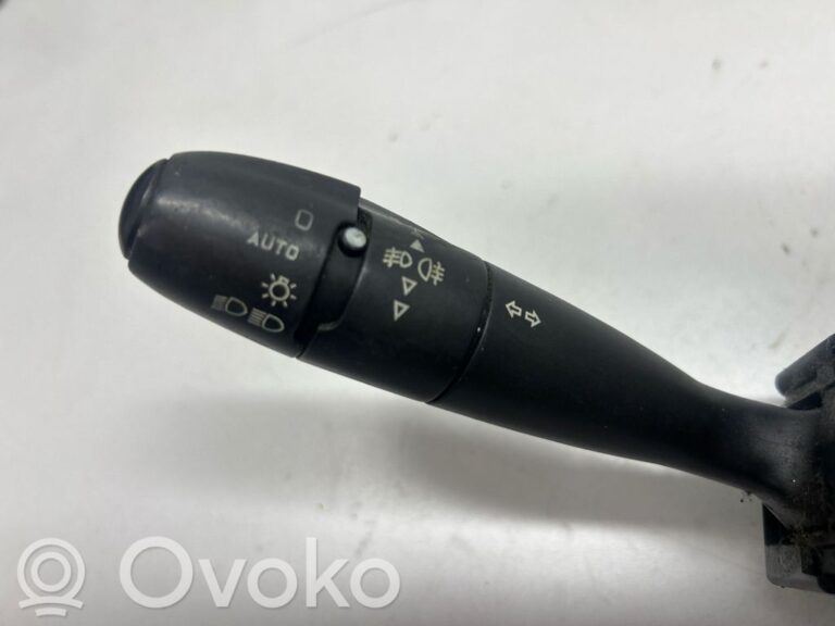 bccc5ef00783ae535ed1263fe3976ea2-923e1aeafeff2b52892e43c57cf03e14_light_switch