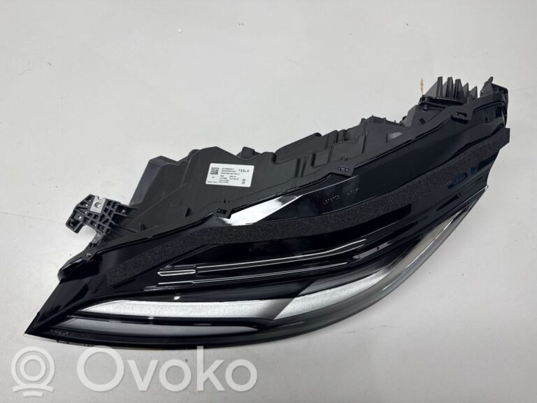 bd2a70caf9d54ac9d4d51ca72b94c202-8ed499b80e2761c3fe1b4ad257a8cbbe_headlight_headlamp