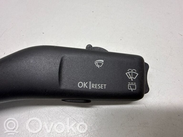 be208a8a98afcc3a3e306bfb21e51937-44ace5a44eacb05def14d2512ea0c482_wiper_control_stalk