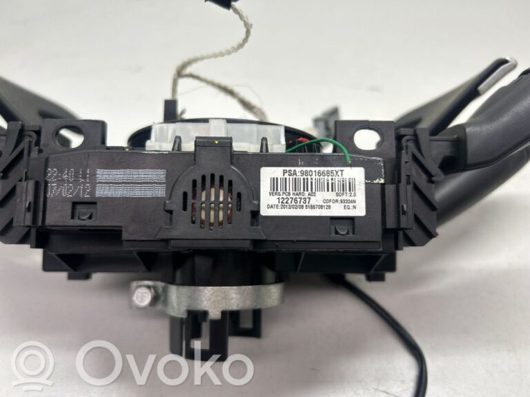 beca8a44c3a033f3b1b1dd2b71084c37-c7927d54bfd30feff18e8fa8780b8a07_steering_wheel_buttons_switches